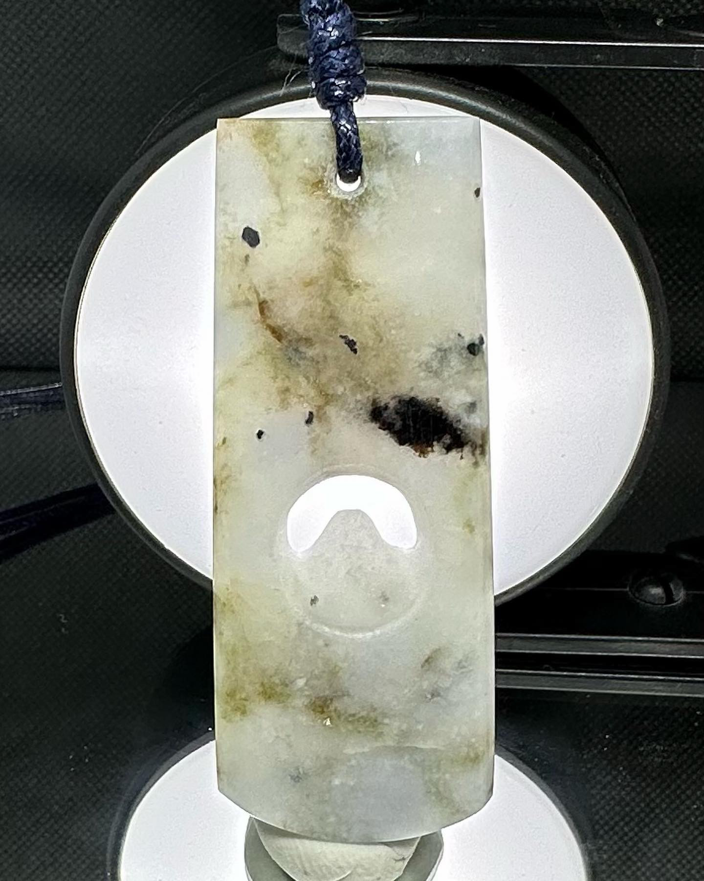 富士山御来光　隠しラベンダー花翡翠no.2