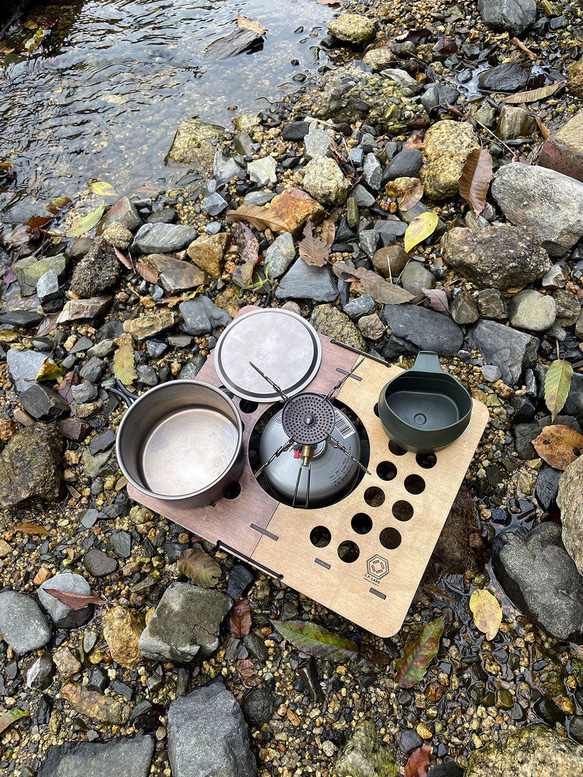 登山/ソロキャンプに軽量・コンパクトなUL-STOVE-TABLE(ウルトラライトストーブテーブル) 6枚目の画像