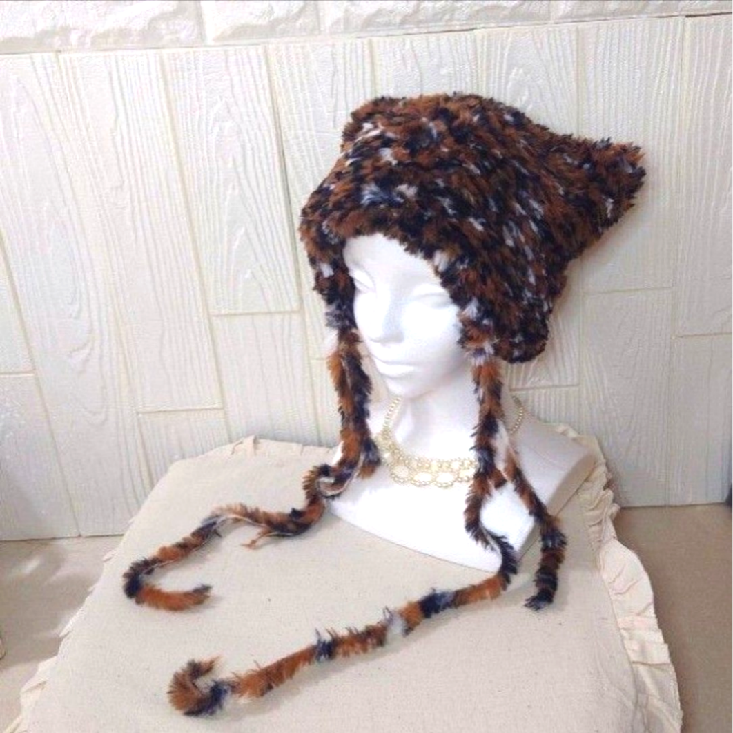 キャットヤーンで編んだふわふわ猫耳ニット帽〈ベンガル〉