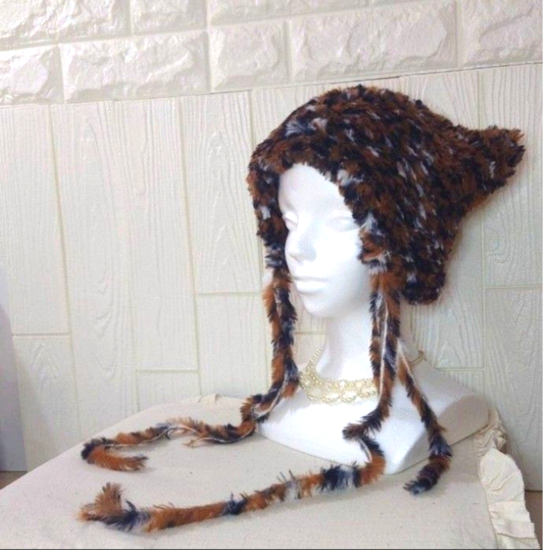 キャットヤーンで編んだふわふわ猫耳ニット帽〈ベンガル〉