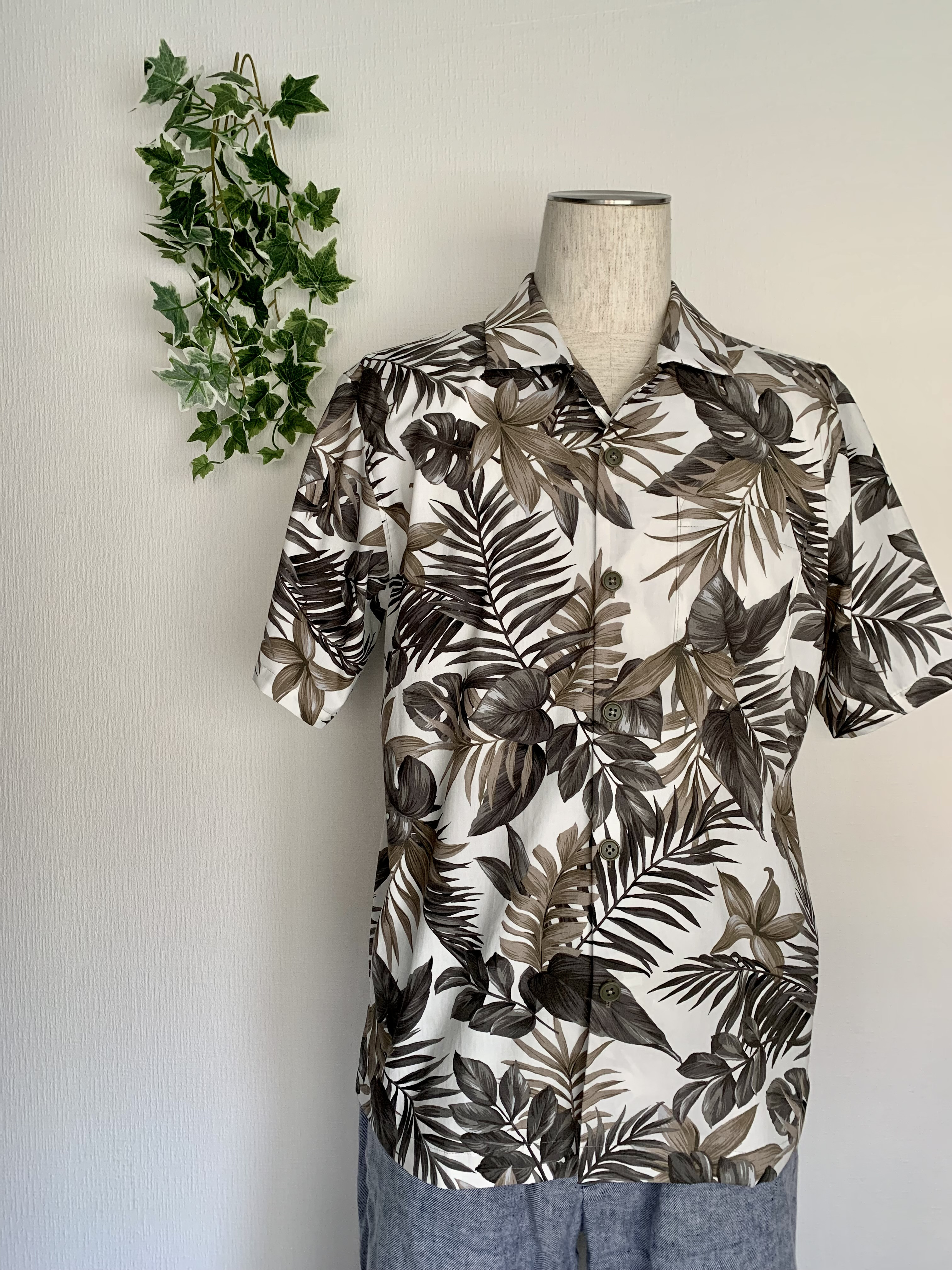 メンズ　アロハシャツ　リーフ柄　夏服　お揃いコーデ