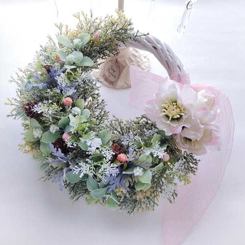 三日月リース − 芍薬 × スモークツリー − - メルカリ