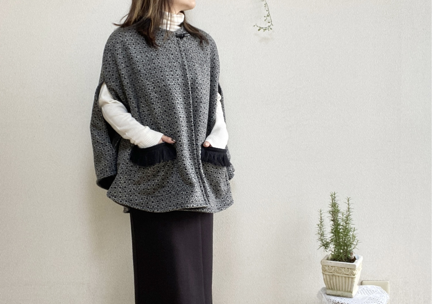 ノーアイディー 春秋 ポンチョ 総柄 フーディー チェーン柄 薄手