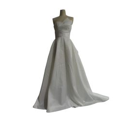 ウェディングドレス ウェディングドレス 取り外しオフショルダー  ラッフルフリル  デザイン感 花嫁 2枚目の画像