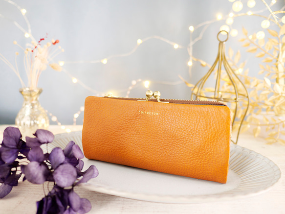 【訳ありSALE】ふっくら優しい大容量な長財布 上質レザーの魅力的なデザインと質感 《ブラウン》CU220BE 1枚目の画像