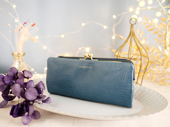 【訳ありSALE】ふっくら優しい大容量な長財布 上質レザーの魅力的なデザインと質感 《ブルー》CU220BL 1枚目の画像