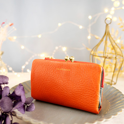 Kyurdison 豐滿溫柔的大容量折疊錢包 精美的設計和優質皮革的質感 [橙色] CU221OR 第1張的照片