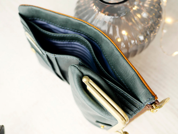 Kyurdison 豐滿溫柔的大容量折疊錢包 精美的設計和優質皮革的質感 [藍色] CU221BL 第7張的照片