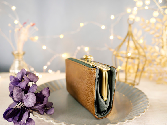 ｷｭｲｰﾙﾃﾞｿﾝ ふっくら優しい大容量な折財布 上質レザーの魅力的なデザインと質感 《モスグリーン》CU221KH 3枚目の画像