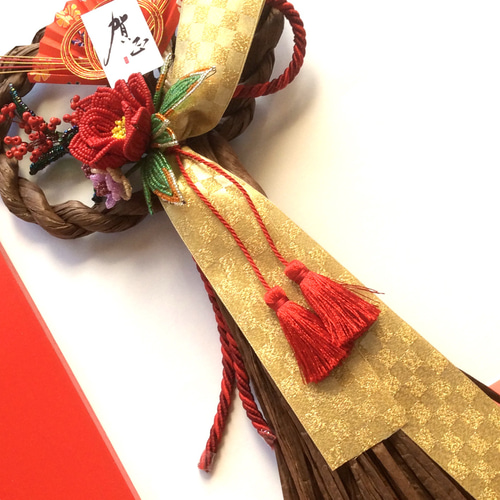 ○S8 椿と南天と葉牡丹でお正月飾り しめ縄・しめ飾り ビーズ大好き