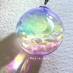 空レジン-雲上の月(蓄光三日月) キーホルダー 冬/透明感/クリスマス