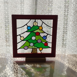 ステンドグラスのクリスマスツリーパネル＊レッドフレーム＊（SQ16-08)＜X'mas飾り　インテリア雑貨　もみの木 4枚目の画像