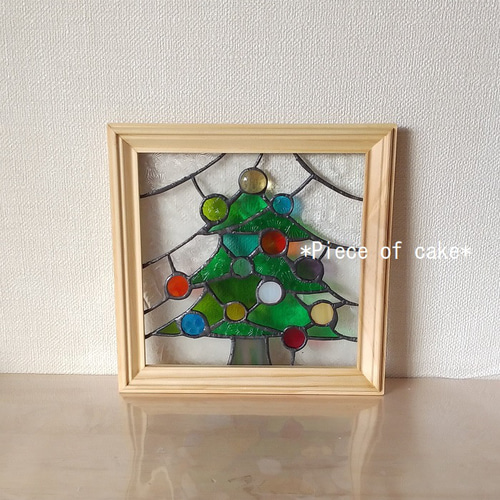 ステンドグラスのクリスマスツリーパネル＊レッドフレーム