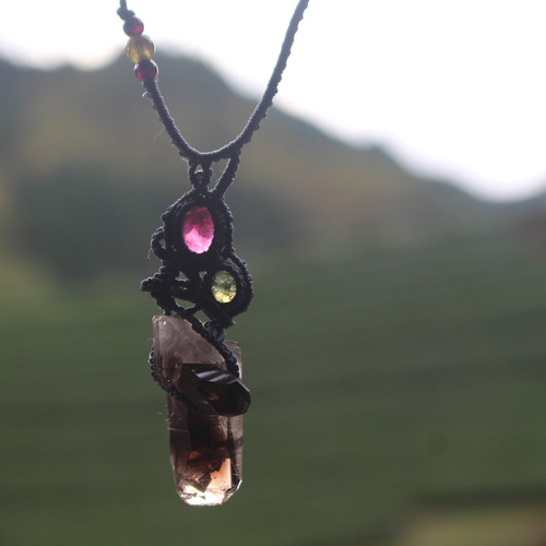 カンゴーム（黒水晶）ロードライトガーネット グリーントルマリン