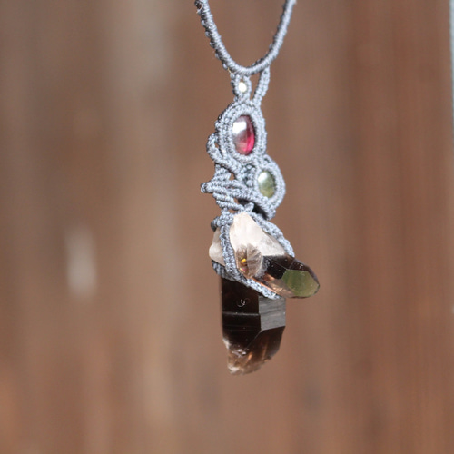 カンゴーム（黒水晶）ロードライトガーネット グリーントルマリン