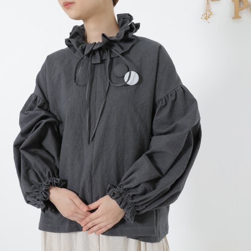 ノーカラージャケット 黒 バルーンスリーブ　ブラウス ur's ブラウス シャツ ベルト付ノーカラーバルーンスリーブ