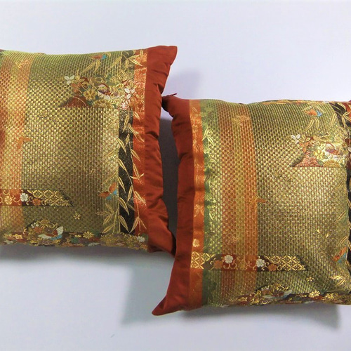 【売却済】金箔正絹袋帯リメイククッションカバー2枚組 売却済】金箔正絹袋帯リメイククッションカバー2枚組