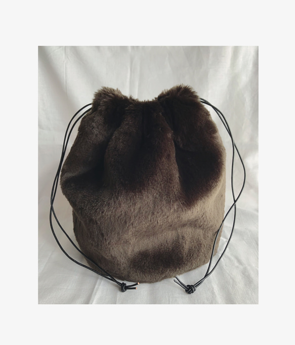 Eco fur drawstring bag   brown 1枚目の画像