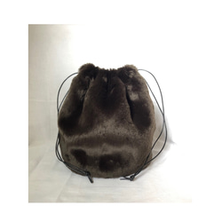 Eco fur drawstring bag   brown 4枚目の画像