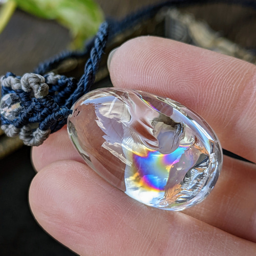 レインボー水晶 アイリスクォーツ 虹入り スフィア 丸玉