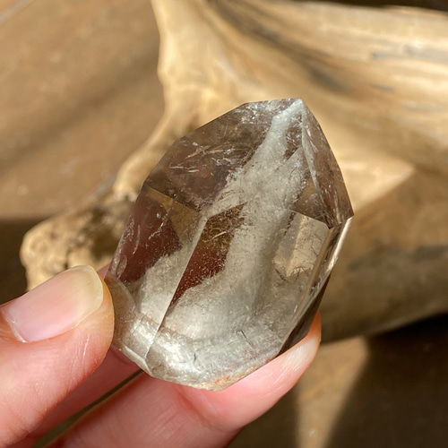 ☆層がたくさん!スモーキーガーデンクォーツ