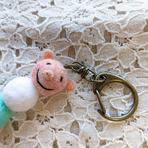 ブタさんお団子ストラップ☆【羊毛フェルト・スイーツ】 キーホルダー