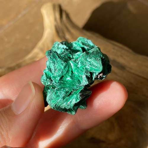 ♢シルキー・シャイニングマラカイト♢ マラカイト原石09 天然石