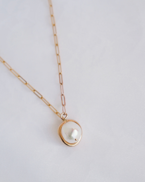 《baroque pearl》淡水バロックパールのロングネックレス 4枚目の画像