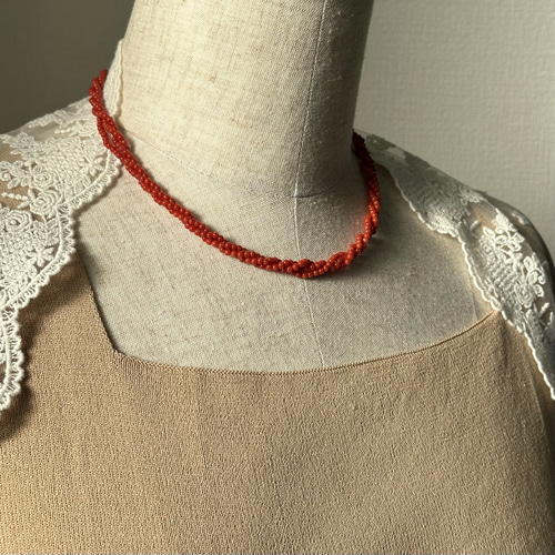 赤珊瑚小玉3連ネックレス (赤珊瑚飾り玉付きSVクラスプ) R41206Y3