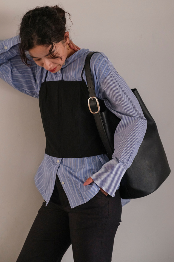 廃棄リンゴから生まれたレザーを使用！〉Apple 2Way Tote Bag トート