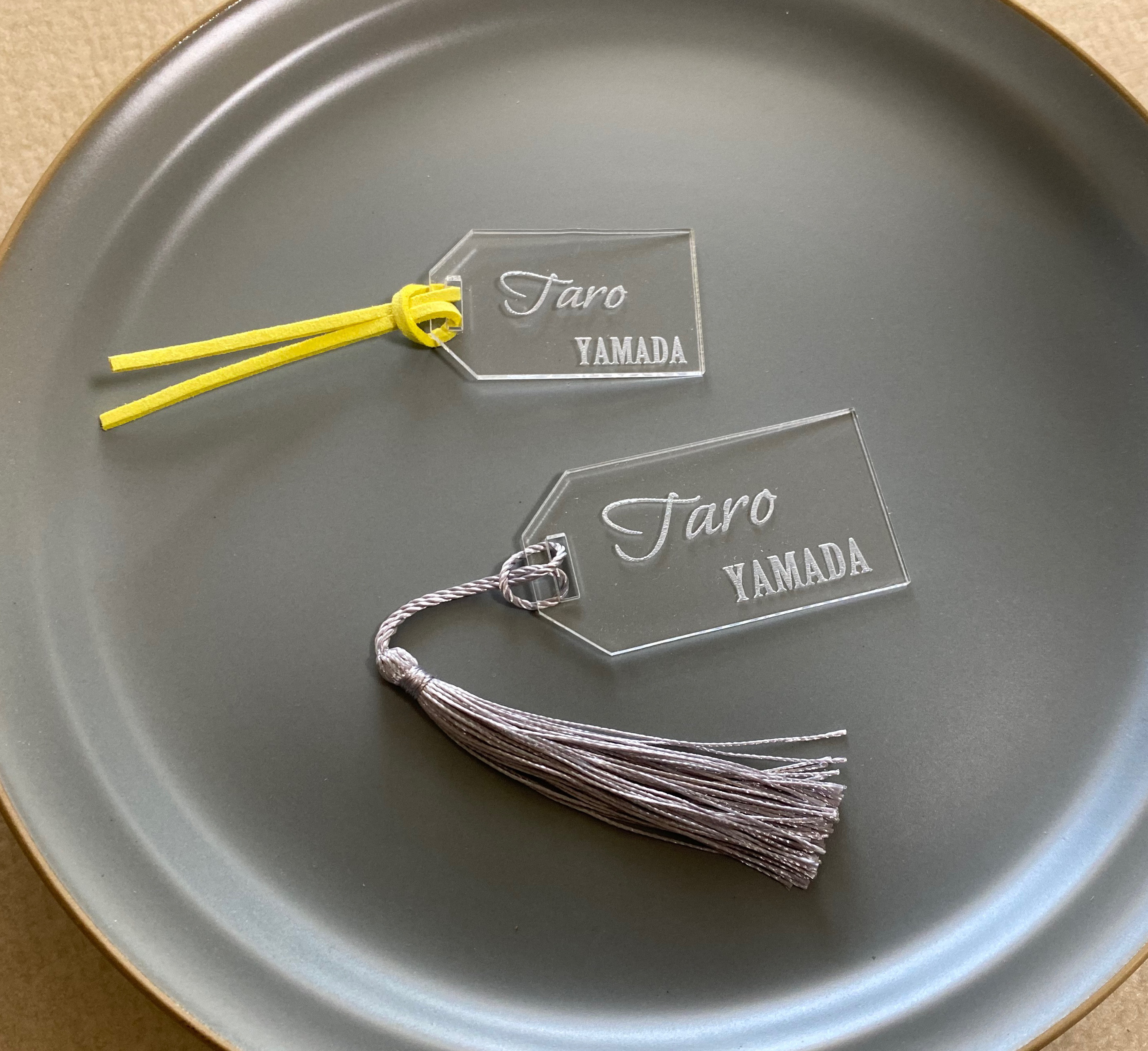 【最安値300円】タグ型席札アクリルキーホルダー（透明） 46,666円