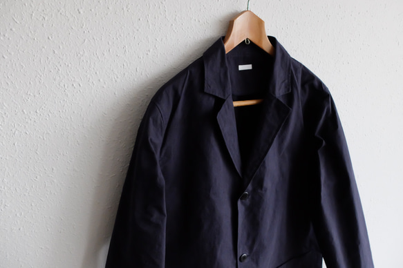 Buff Cloth Oversize 夾克黑色海軍藍 | 中性 2 種尺寸 第3張的照片