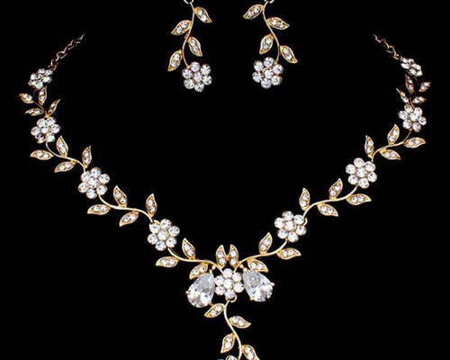 大量約2kg アクセサリーまとめ売り ヴィンテージネックレスピアス リング 2025年最新】Yahoo!オークション -アクセサリー まとめて kgの