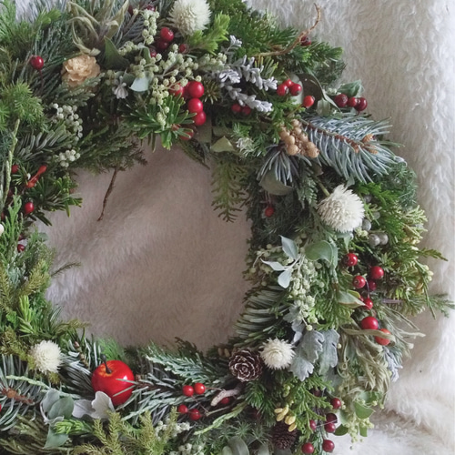 針葉樹とミモザの蕾のリース フレッシュ クリスマスリース