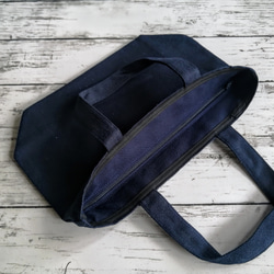 【シンプルな刺繍】ミニトートバッグ　ネイビー　Sサイズ　帆布　ウールのハートと3本のライン　柔らかい　コットン 6枚目の画像