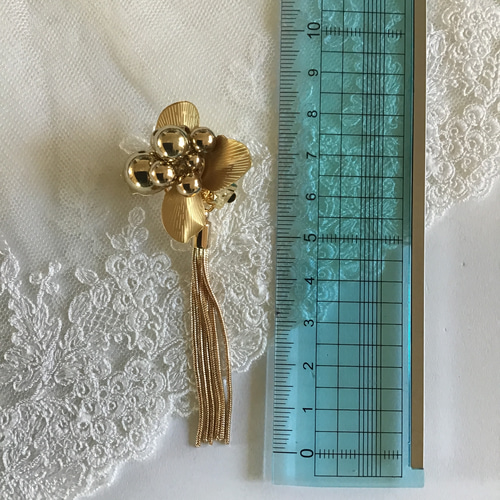 ゴールド色の earring】ピアス タッセル 着物 和装 ウエディング
