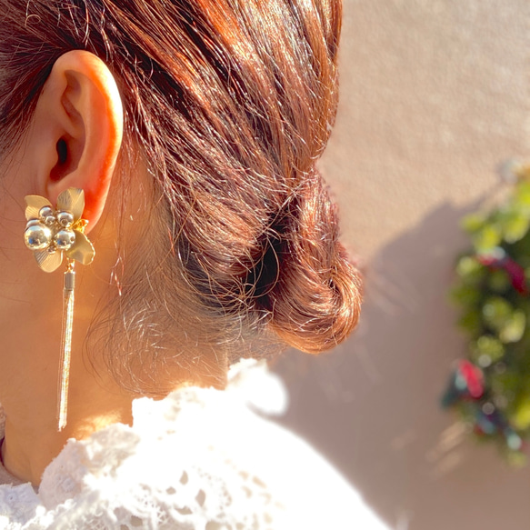 【ゴールド色の earring】ピアス　タッセル　着物　和装　ウエディング　ブライダル　結婚式456 1枚目の画像