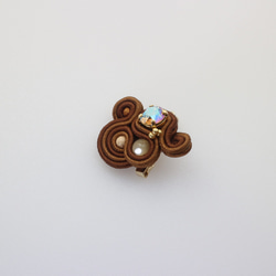 【Emma-エマ-】 soutache（ソウタシエ）ブローチ ［チョコレートカラー］　プチギフトに☆.:* 2枚目の画像