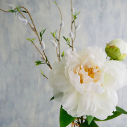 リニューアル✨【大輪ホワイト芍薬と猫柳】｜アーティフィシャルフラワー 花瓶アレンジ| 春｜ギフト・インテリア雑貨 8枚目の画像