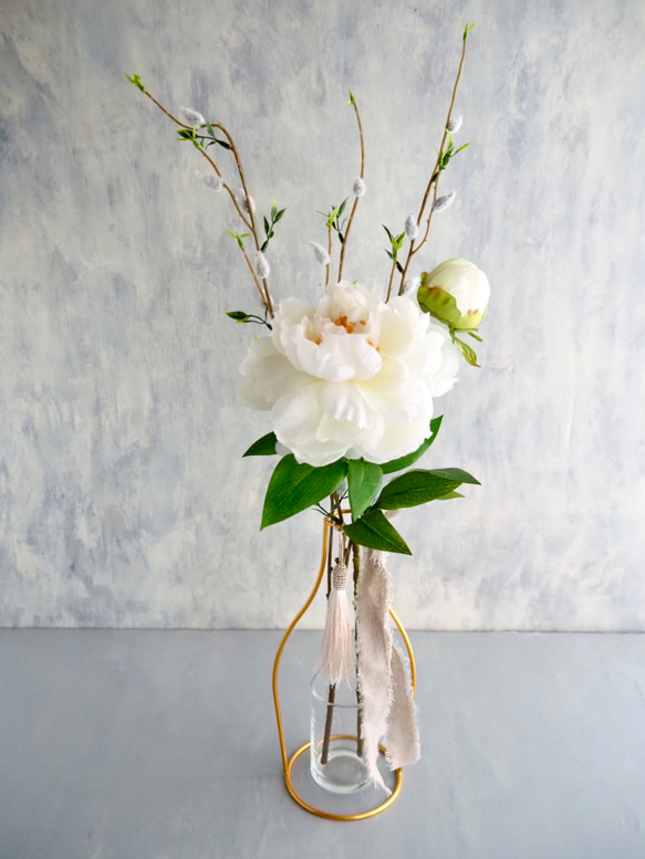 リニューアル✨【大輪ホワイト芍薬と猫柳】｜アーティフィシャルフラワー 花瓶アレンジ| 春｜ギフト・インテリア雑貨 4枚目の画像