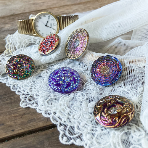 再販》オーロラ色パープル・フラワーのヘアゴム【チェコガラスボタン