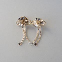 緞帶耳環◽️香檳金手工刺繡耳環刺繡配件 第5張的照片
