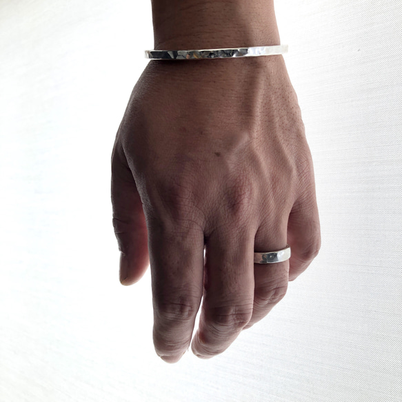 silver bangle 4mm /シルバー/バングル/槌目/シンプル/刻印 8枚目の画像