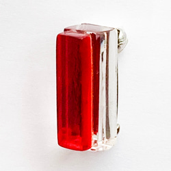 ［Creema限定］ガラスアクセサリー　赤　ブローチ　メンズ  レディース  カスタマイズOK 1枚目の画像