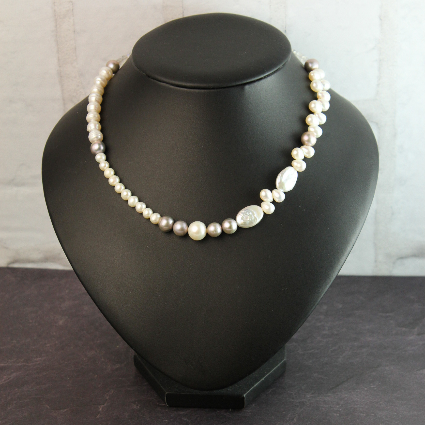 【贅沢】マルチ淡水パール　ホワイトラブラドライト　マンテルネックレス