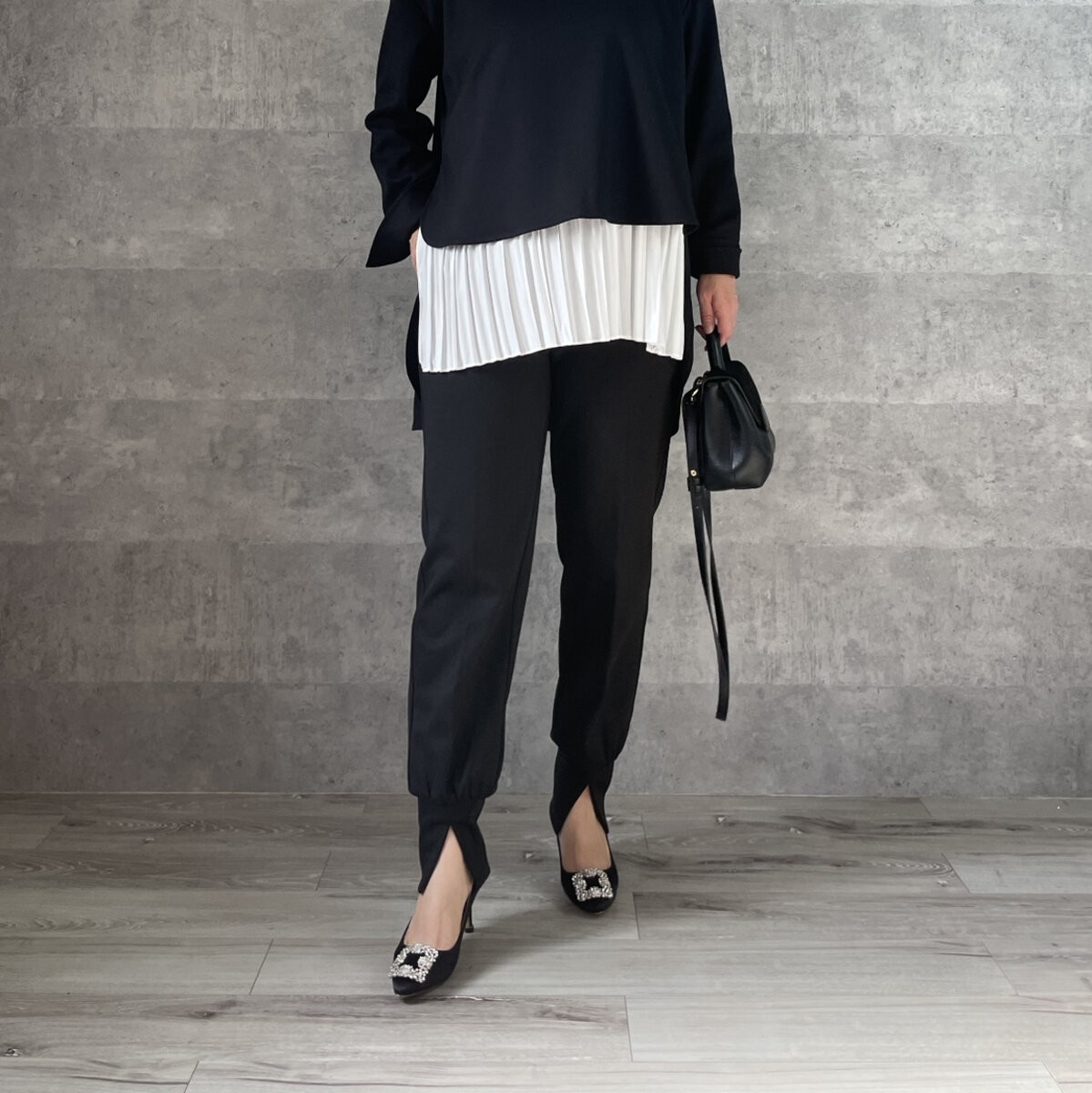 ゆったりなのに大人キレイ目 楽ちんジョガーパンツ 黒:【M】七五三KMC-511 510129