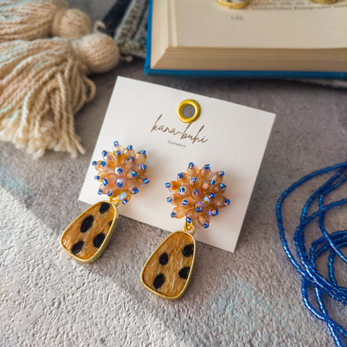 617】スターフラワーとパールビーズのピアス／イヤリング／ガラスドーム