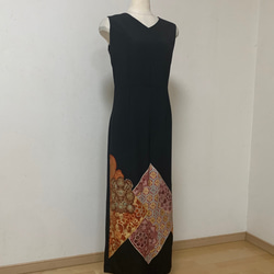 着物リメイク　ワンピース　黒留袖ドレス　ロング　Vネック　Aライン　作家物　刺繍 着物リメイクワンピース黒留袖ドレスロングVネックAライン作家物刺繍