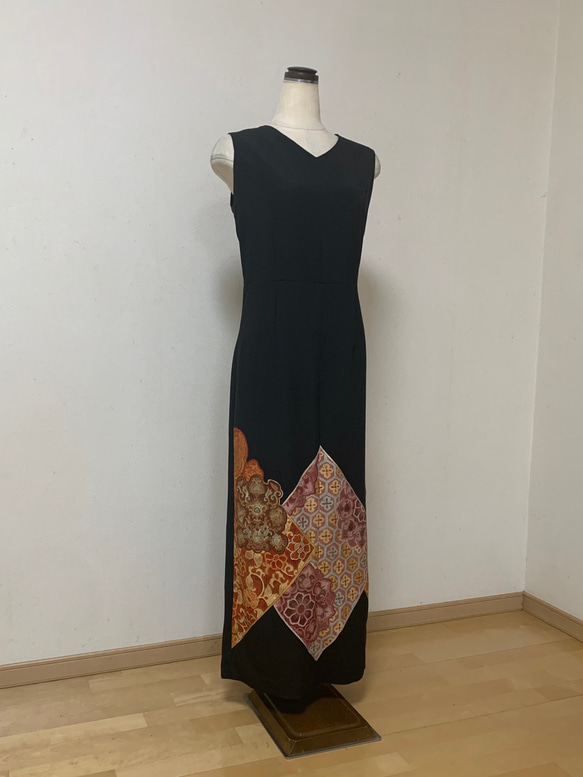 スワトウ刺繍 華文 菱 黒留のVネックシンプルフォーマル
