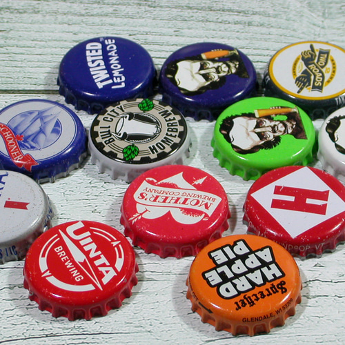 ♛世界のドリンク / ビール王冠キャップ12個セットBRC12-assort2 DIY